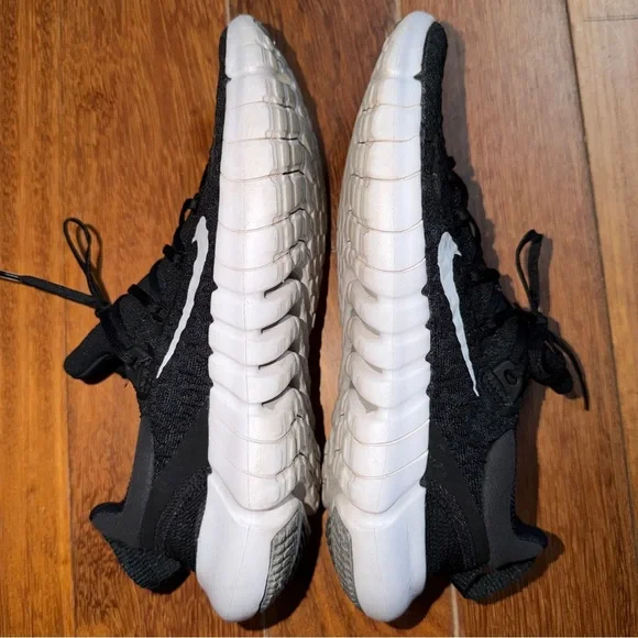 Women Nike Free Run 5.0 Next Nature Black White Athletic Sneaker sz7.5 CZ1891001 - Picture 11 of 16